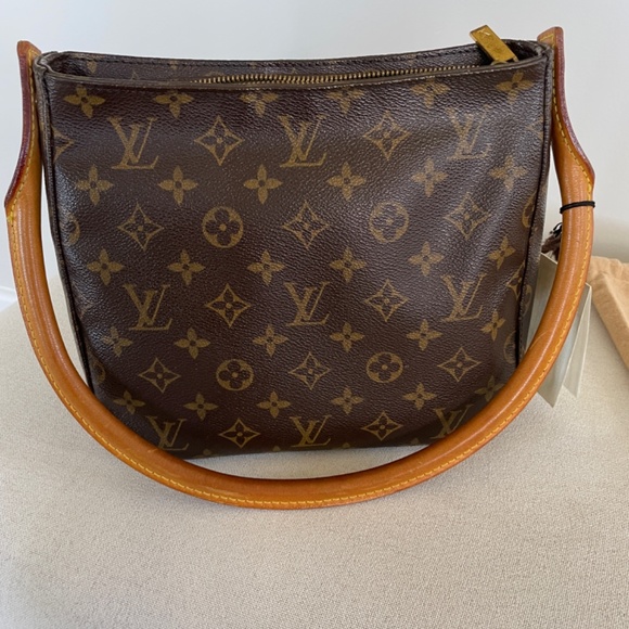 Louis Vuitton Looping MM - Picture 3 of 12